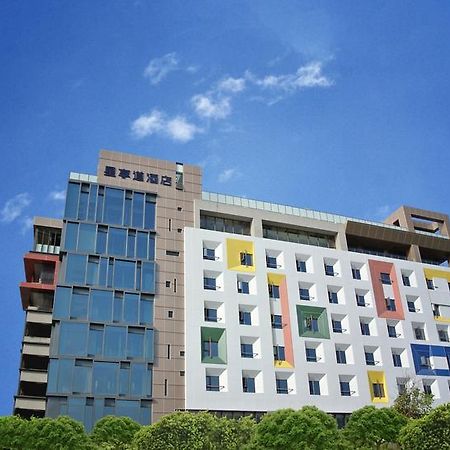 In Sky Hotel Taichung Exterior photo