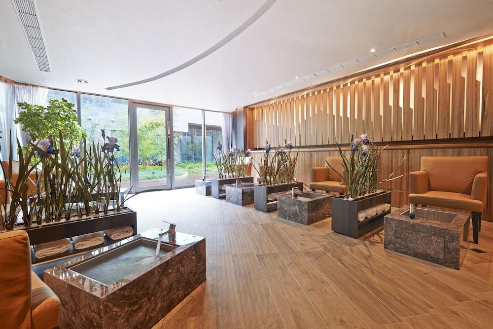 In Sky Hotel Taichung Exterior photo