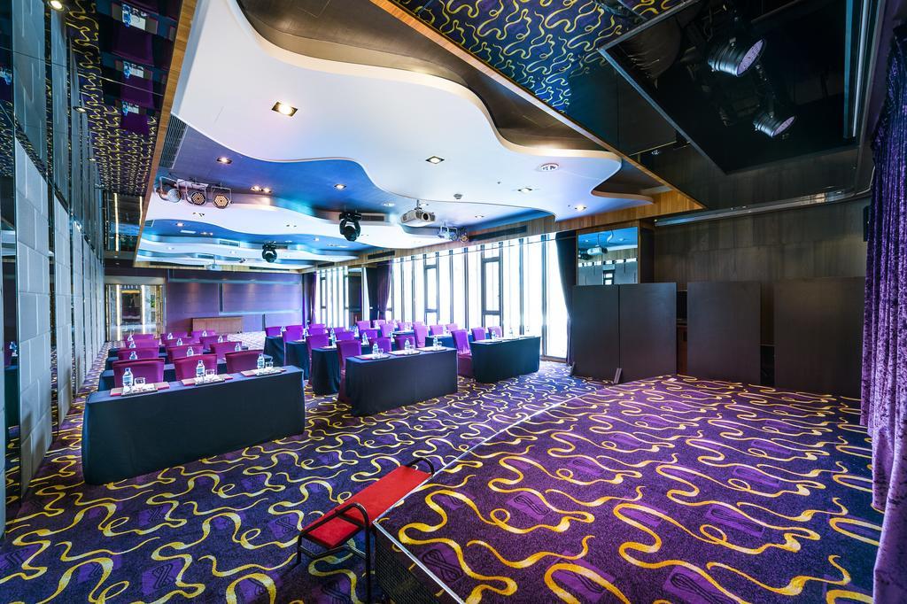 In Sky Hotel Taichung Exterior photo