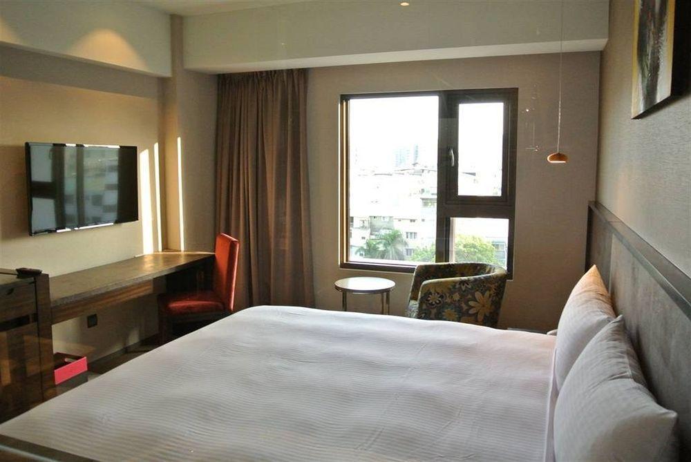 In Sky Hotel Taichung Exterior photo